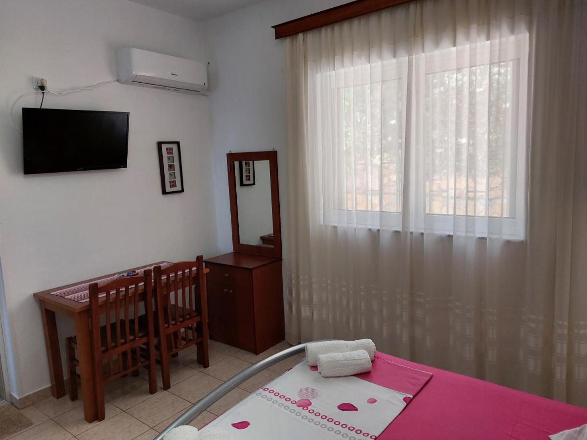 The Sun House Appartement Sarandë Buitenkant foto