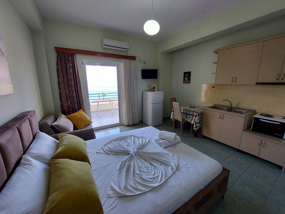 The Sun House Appartement Sarandë Buitenkant foto
