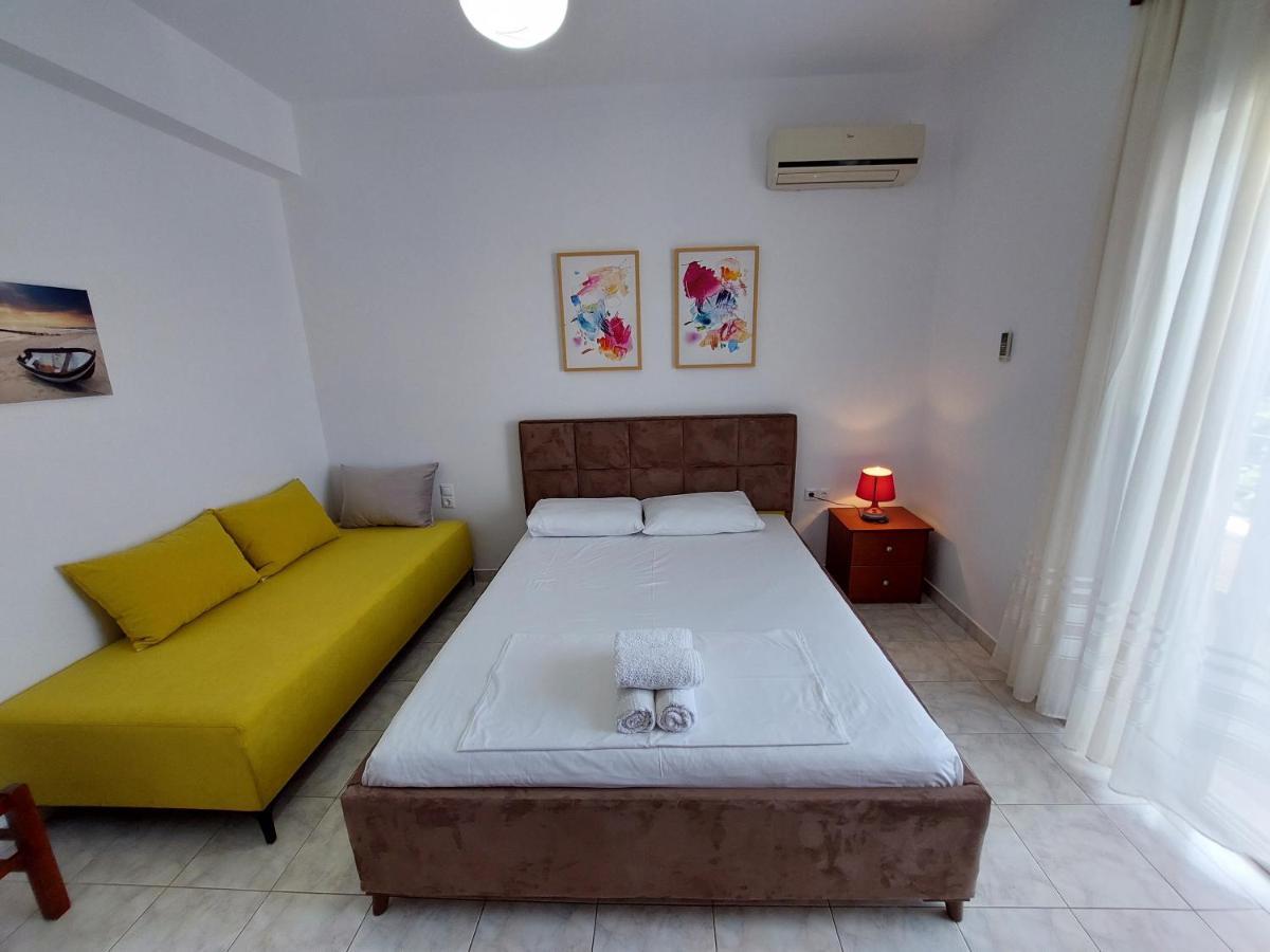 The Sun House Appartement Sarandë Buitenkant foto