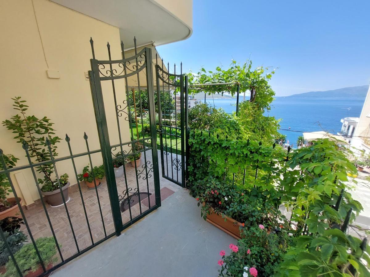 The Sun House Appartement Sarandë Buitenkant foto